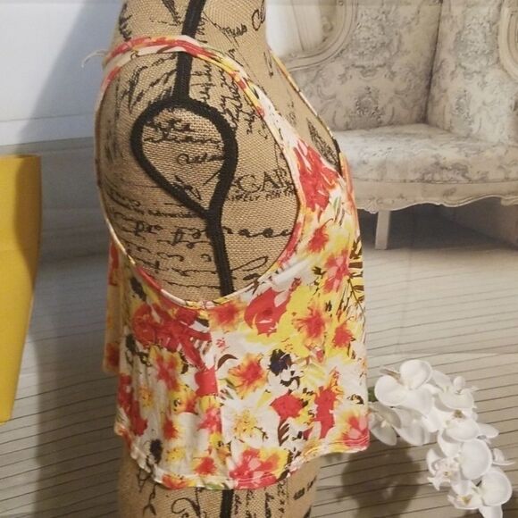 Ambiance Apparel floral crop top Size L - Picture 2 of 4
